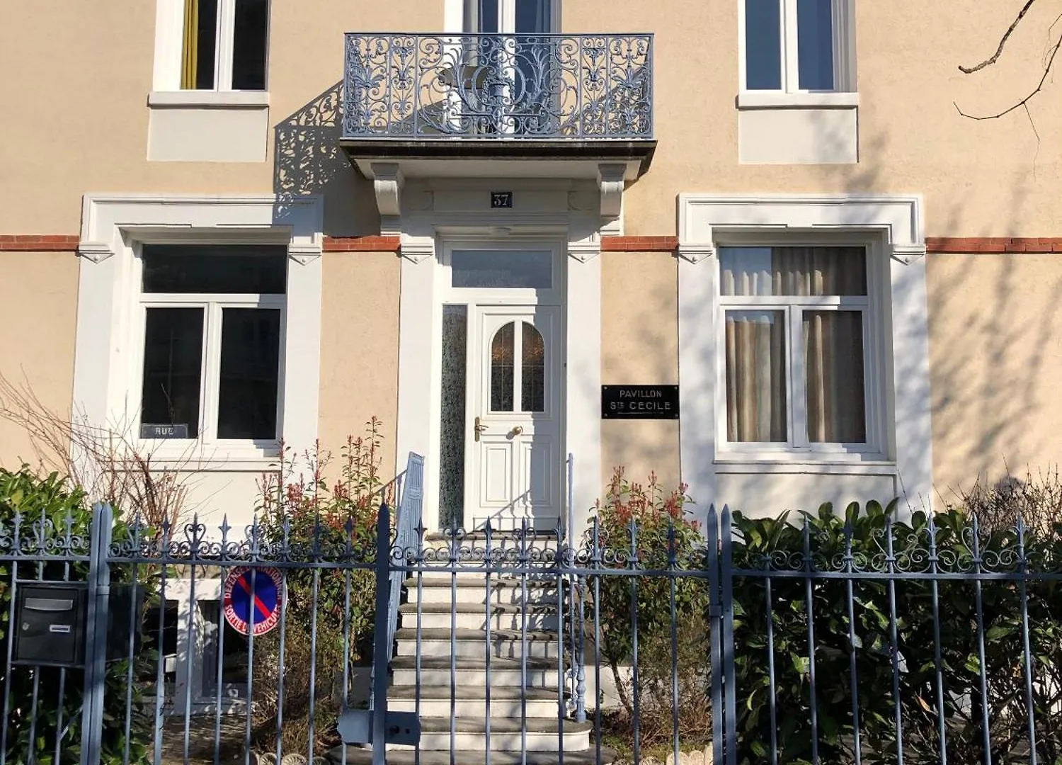 Apartment Sainte Cecile 9 - Studio Pop Entre Sol Vichy France